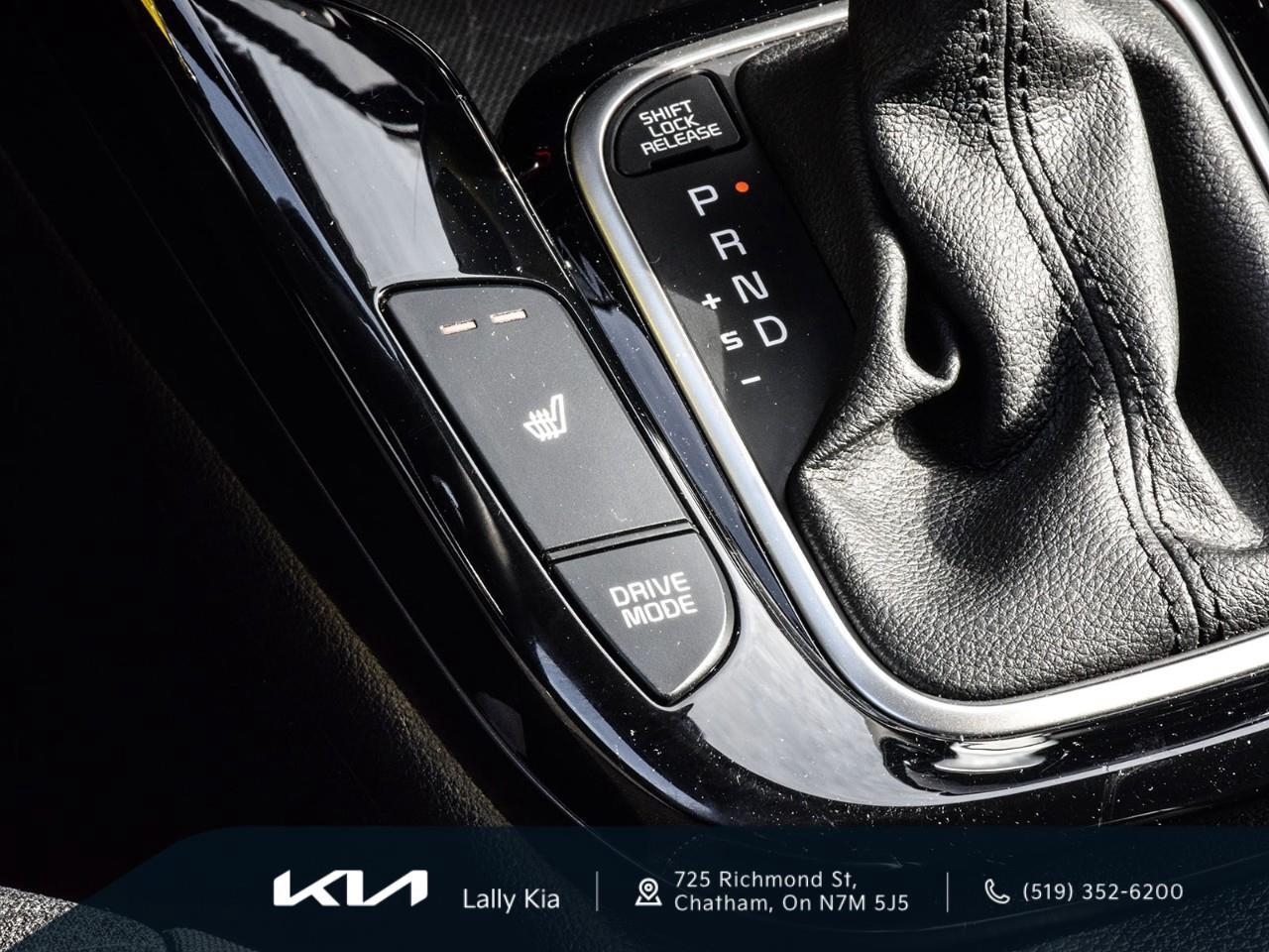 2024 Kia Soul EX New Arrival | Low KMs | Clean CarFax | Heated Seats Photo