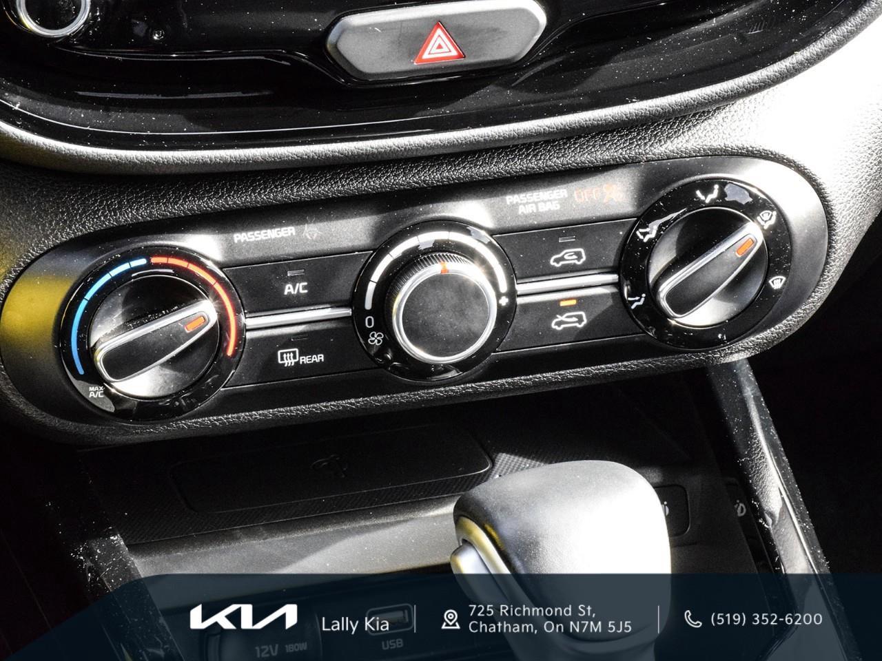 2024 Kia Soul EX New Arrival | Low KMs | Clean CarFax | Heated Seats Photo