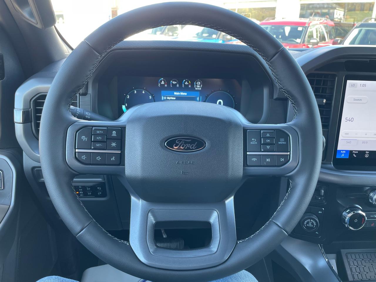 2025 Ford F-150 XLT Photo5