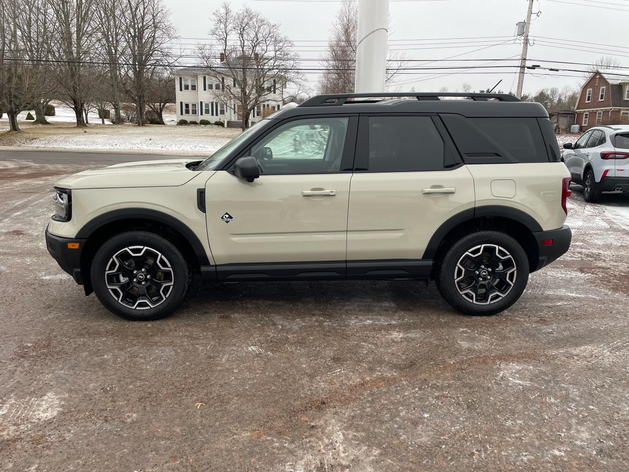 2025 Ford Bronco Sport Outer Banks Photo3