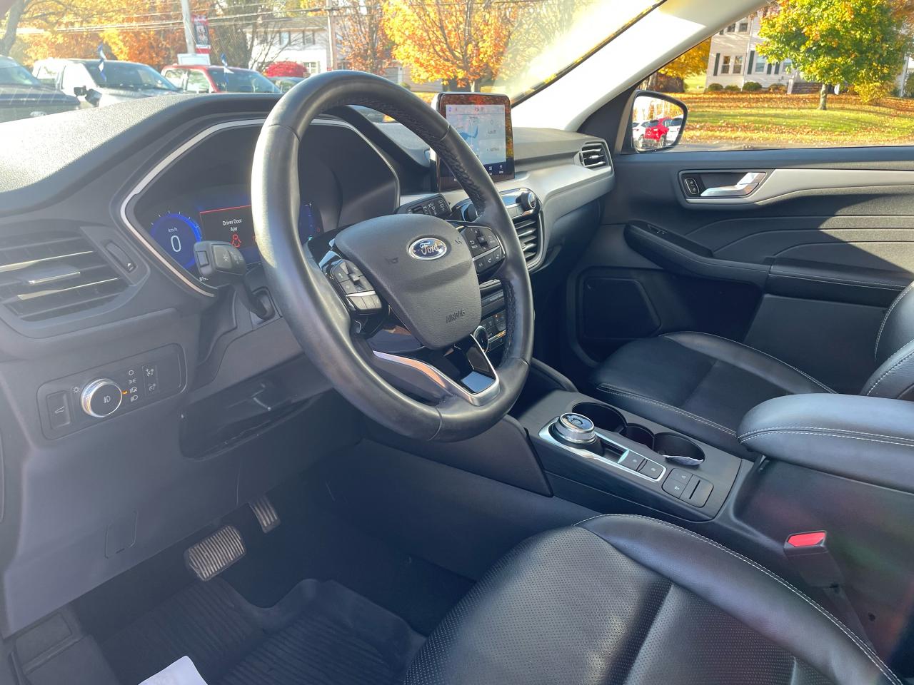2022 Ford Escape SEL Photo5