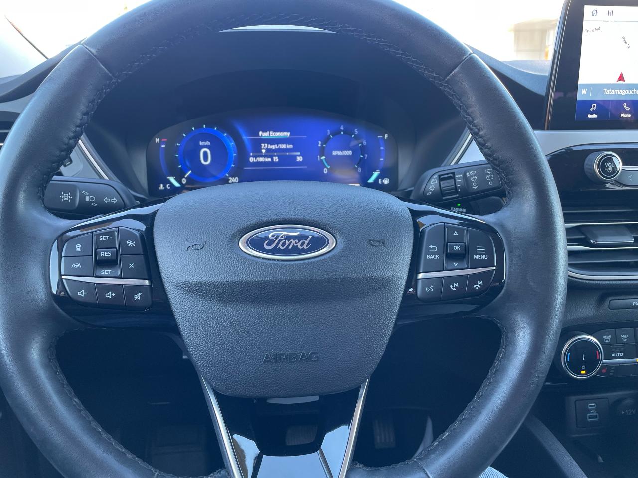 2022 Ford Escape SEL Photo5