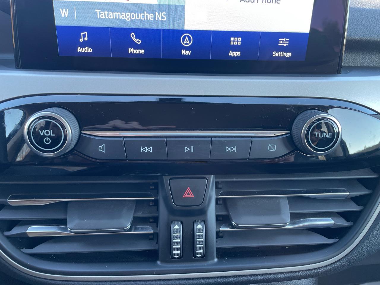 2022 Ford Escape SEL Photo5