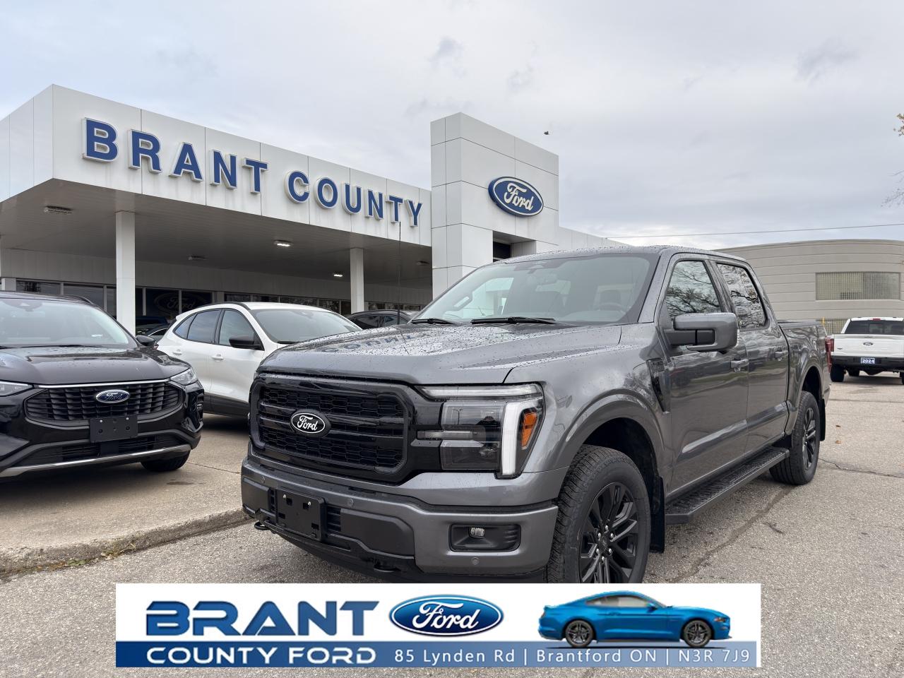 2025 Ford F-150 LARIAT | 5.0L V8 | MOONROOF | BLACK PACK | Photo0