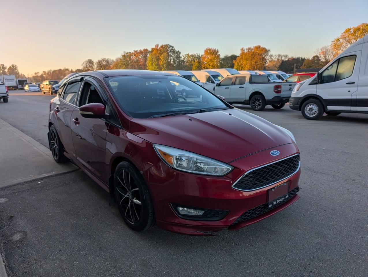 2016 Ford Focus SE Photo2