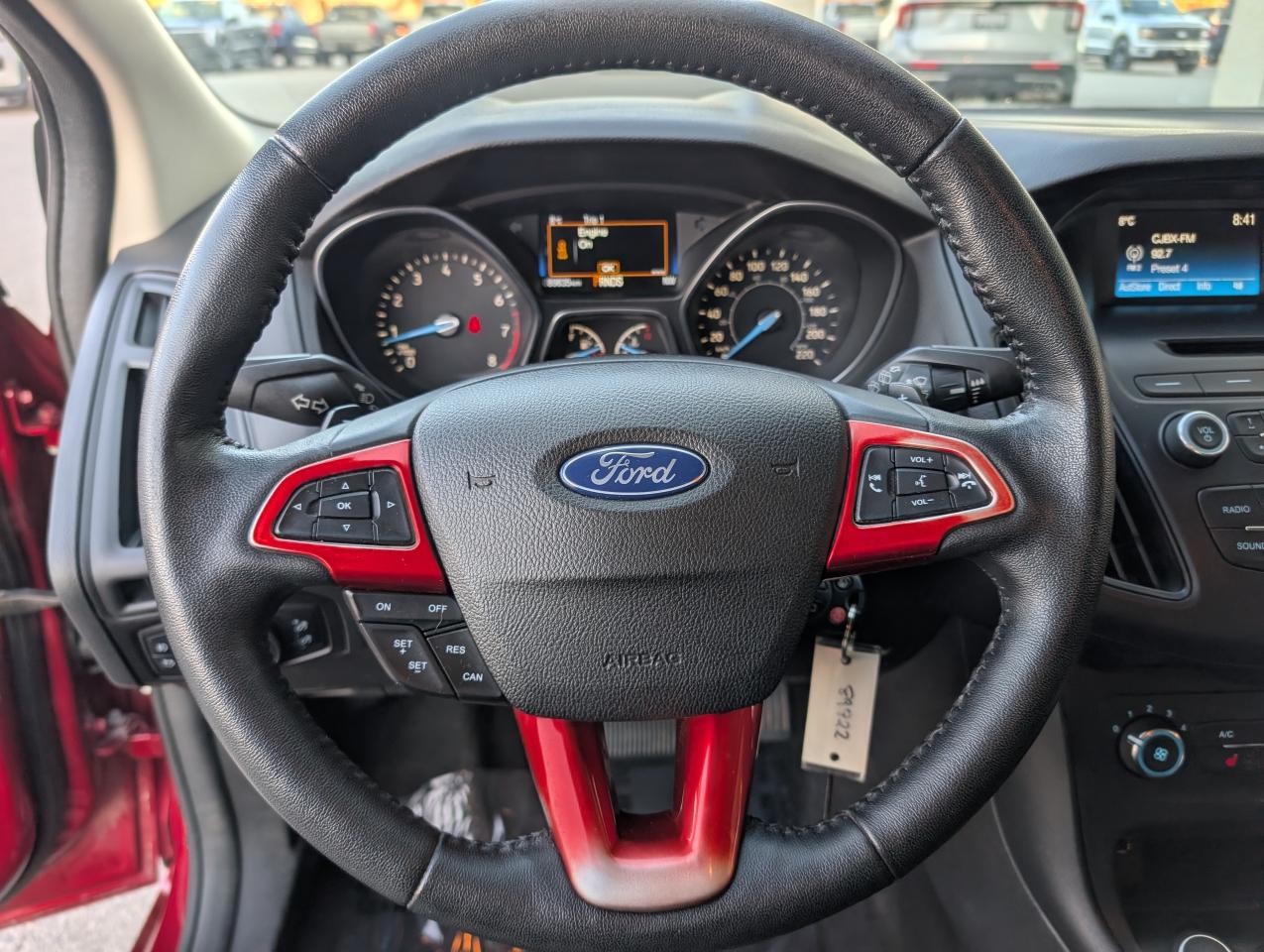 2016 Ford Focus SE Photo