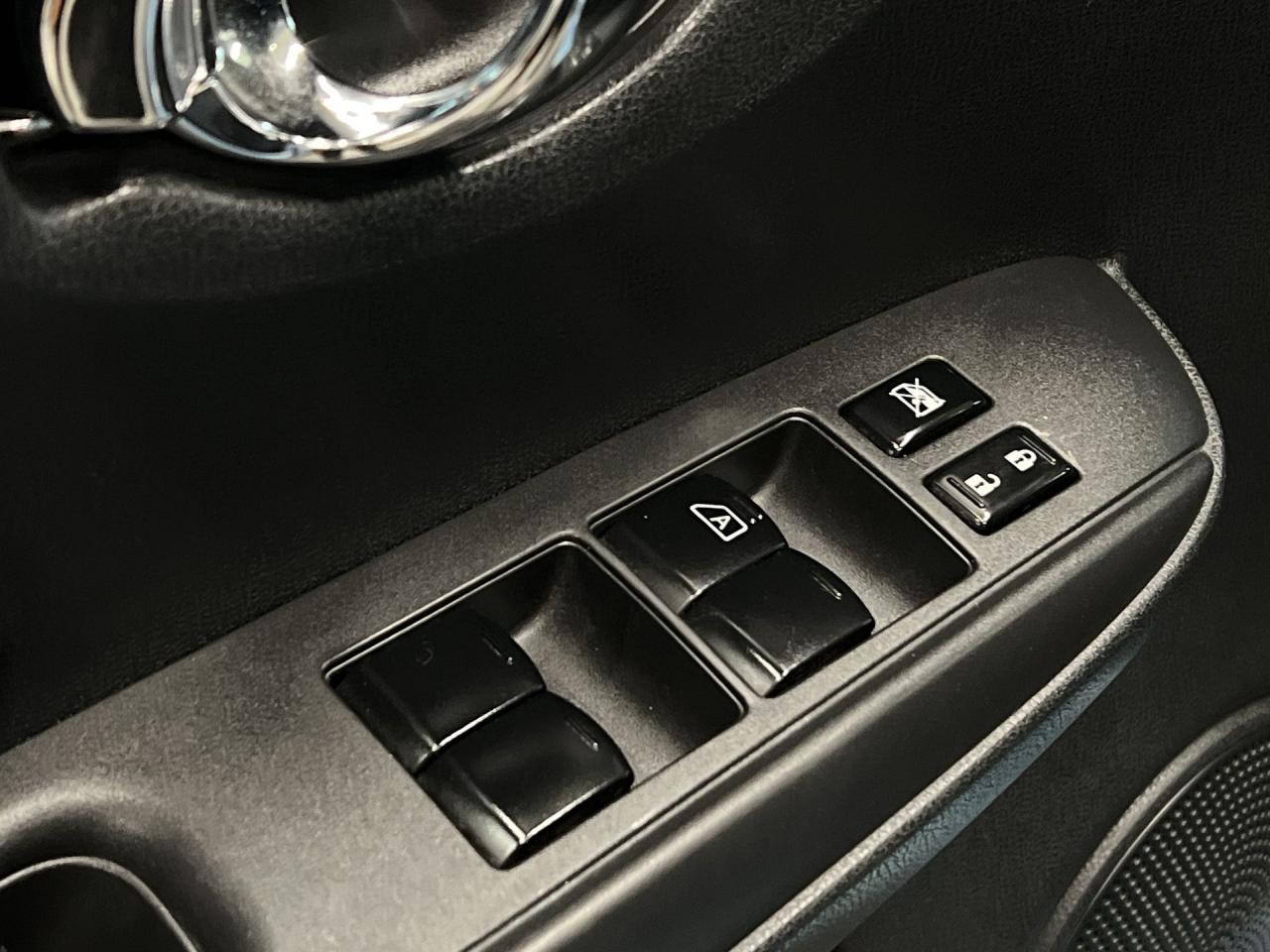 2014 Nissan Versa Note SL |CERTIFIED|ONLY 72,000KMS! |HTD HEATS |REAR CAM Photo