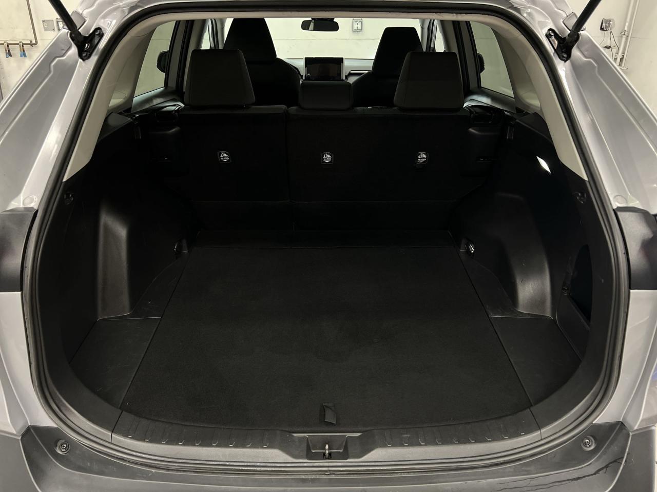 2023 Toyota RAV4 AWD | HEATED SEATS | CARPLAY | ADAPT. CRUISE | A/C Photo