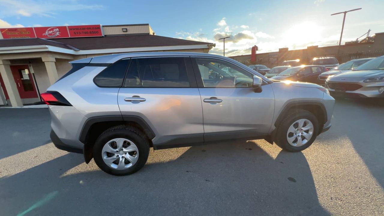 2023 Toyota RAV4 AWD | HEATED SEATS | CARPLAY | ADAPT. CRUISE | A/C Photo