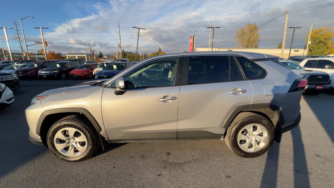 2023 Toyota RAV4 AWD | HEATED SEATS | CARPLAY | ADAPT. CRUISE | A/C Photo