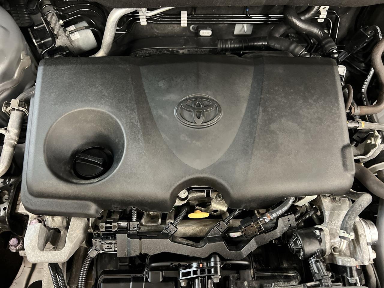 2023 Toyota RAV4 AWD | HEATED SEATS | CARPLAY | ADAPT. CRUISE | A/C Photo
