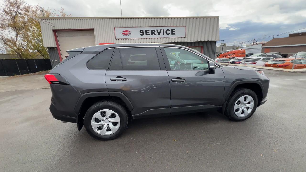 2023 Toyota RAV4 AWD | HEATED SEATS | CARPLAY | BLUETOOTH | A/C Photo