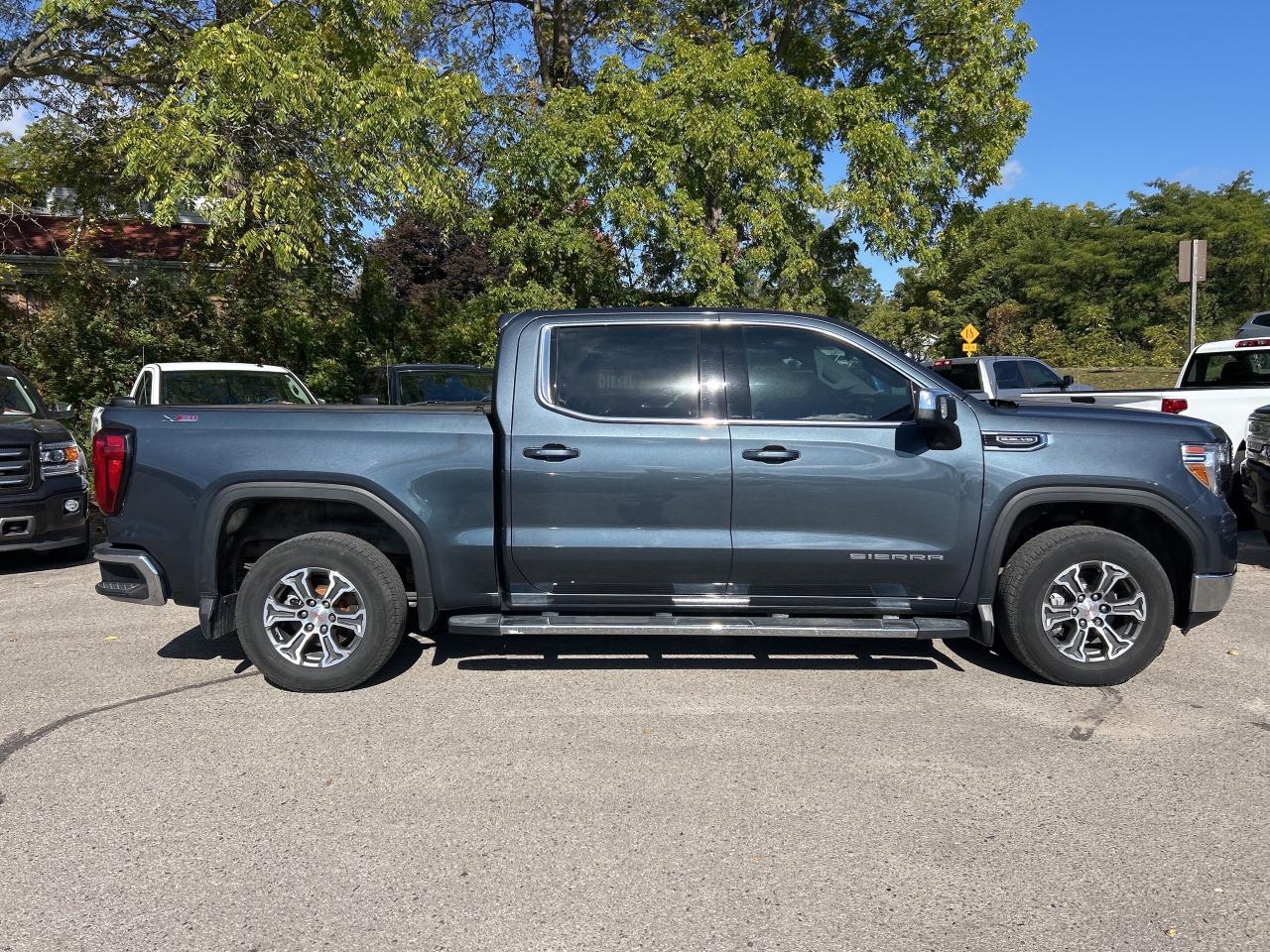 2020 GMC Sierra 1500 SLE, X31 OFF ROAD PKG, REMOTE START, BACK UP CAM! - Photo #5