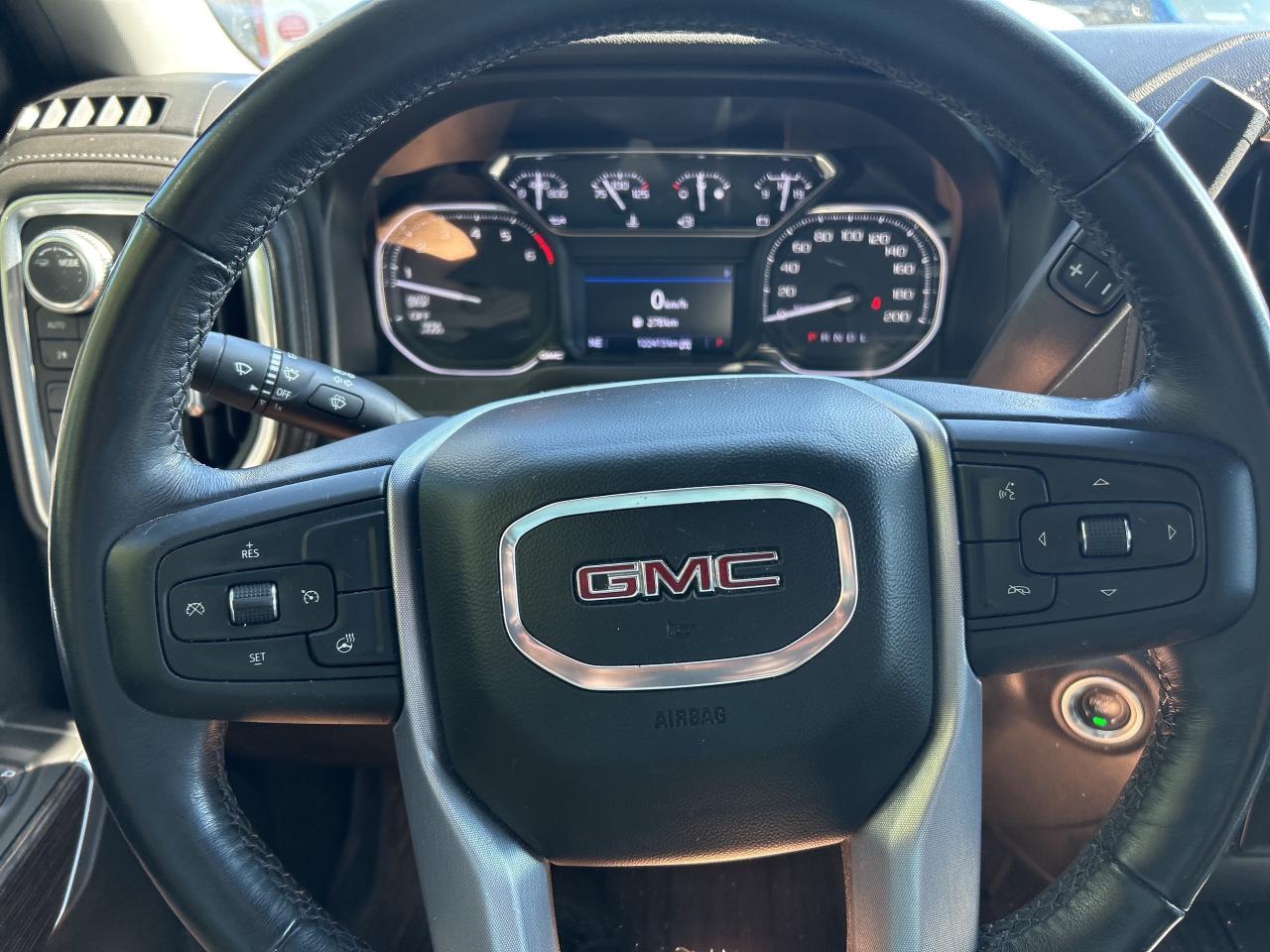 2020 GMC Sierra 1500 SLE, X31 OFF ROAD PKG, REMOTE START, BACK UP CAM! - Photo #17