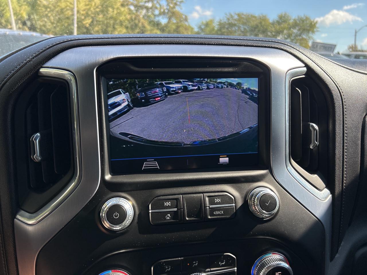 2020 GMC Sierra 1500 SLE, X31 OFF ROAD PKG, REMOTE START, BACK UP CAM! - Photo #20