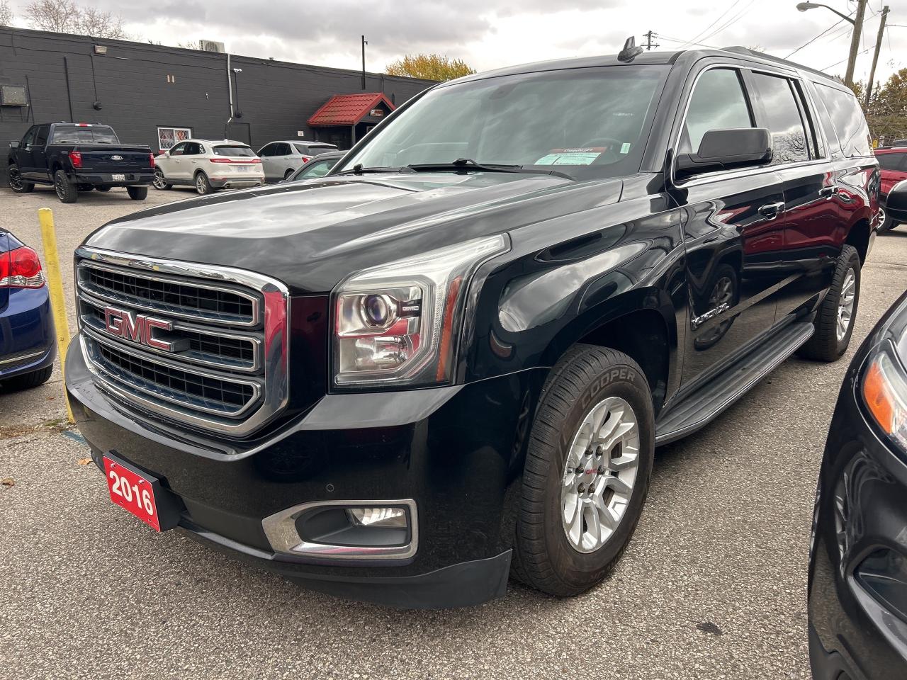 2016 GMC Yukon XL EXECUTIVE SEATING, REAR SOUND SYSTEM, REMOTE START - Photo #3