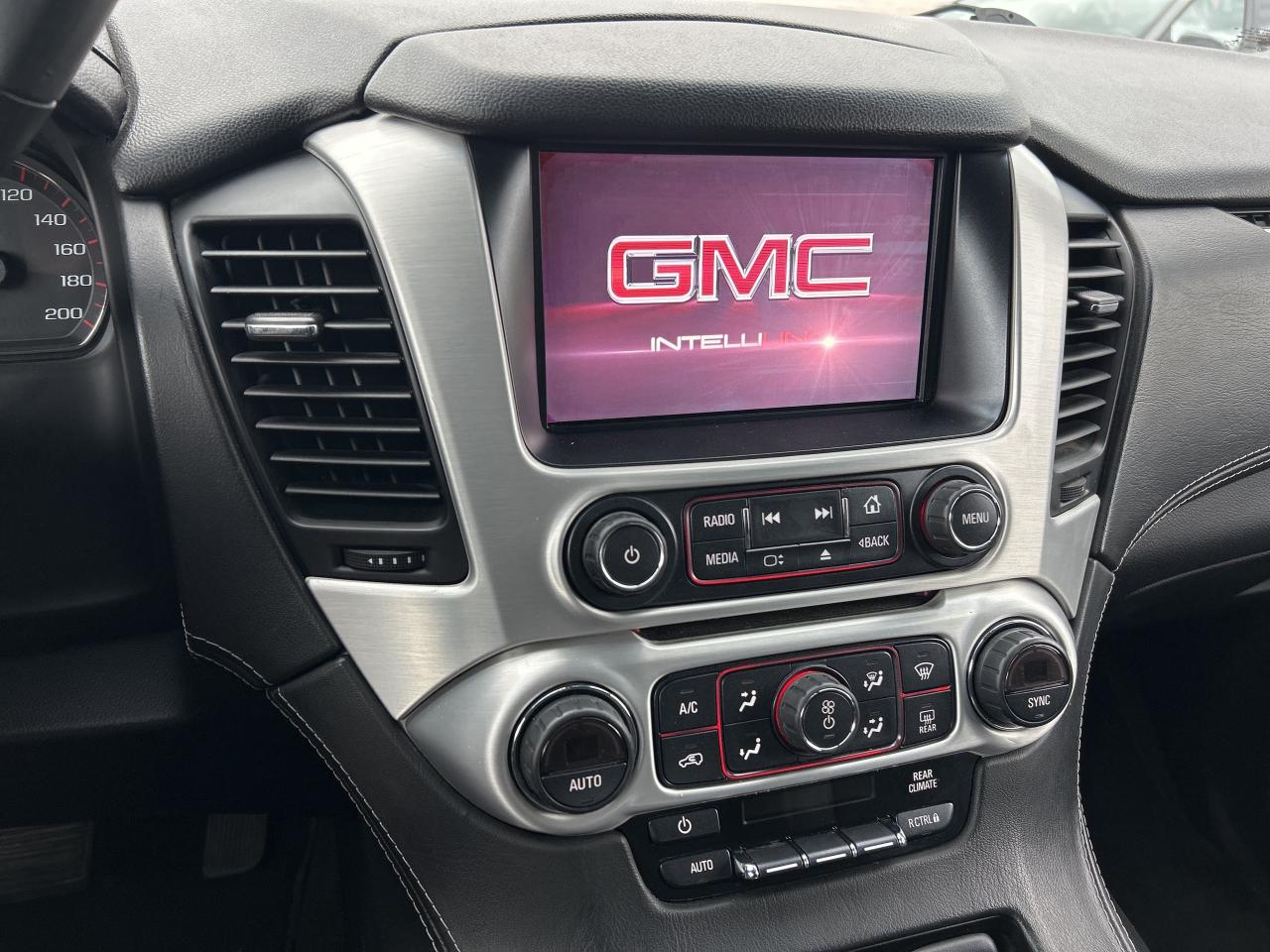 2016 GMC Yukon XL EXECUTIVE SEATING, REAR SOUND SYSTEM, REMOTE START - Photo #19