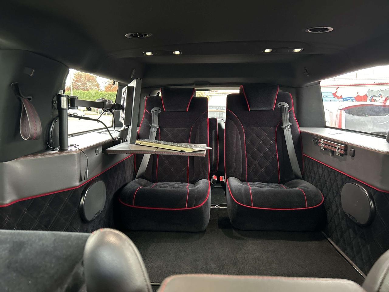 2016 GMC Yukon EXECUTIVE SEATING, REAR SOUND SYSTEM, REMOTE START Photo