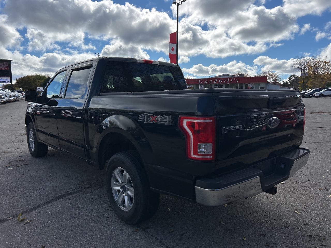 2016 Ford F-150 XLT, POWER SEAT & PEDALS, LOCAL TRADE! - Photo #8