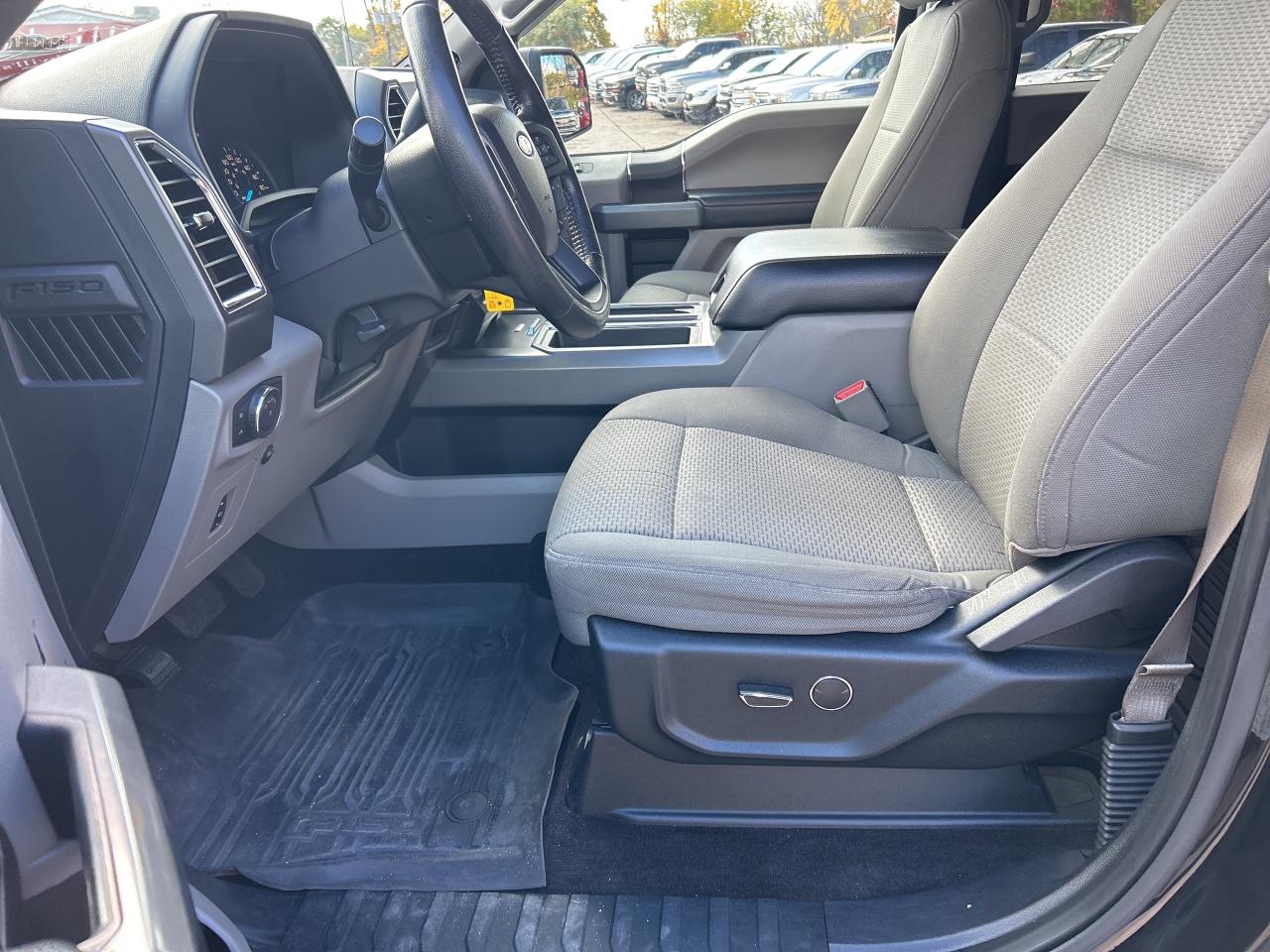 2016 Ford F-150 XLT, POWER SEAT & PEDALS, LOCAL TRADE! - Photo #12