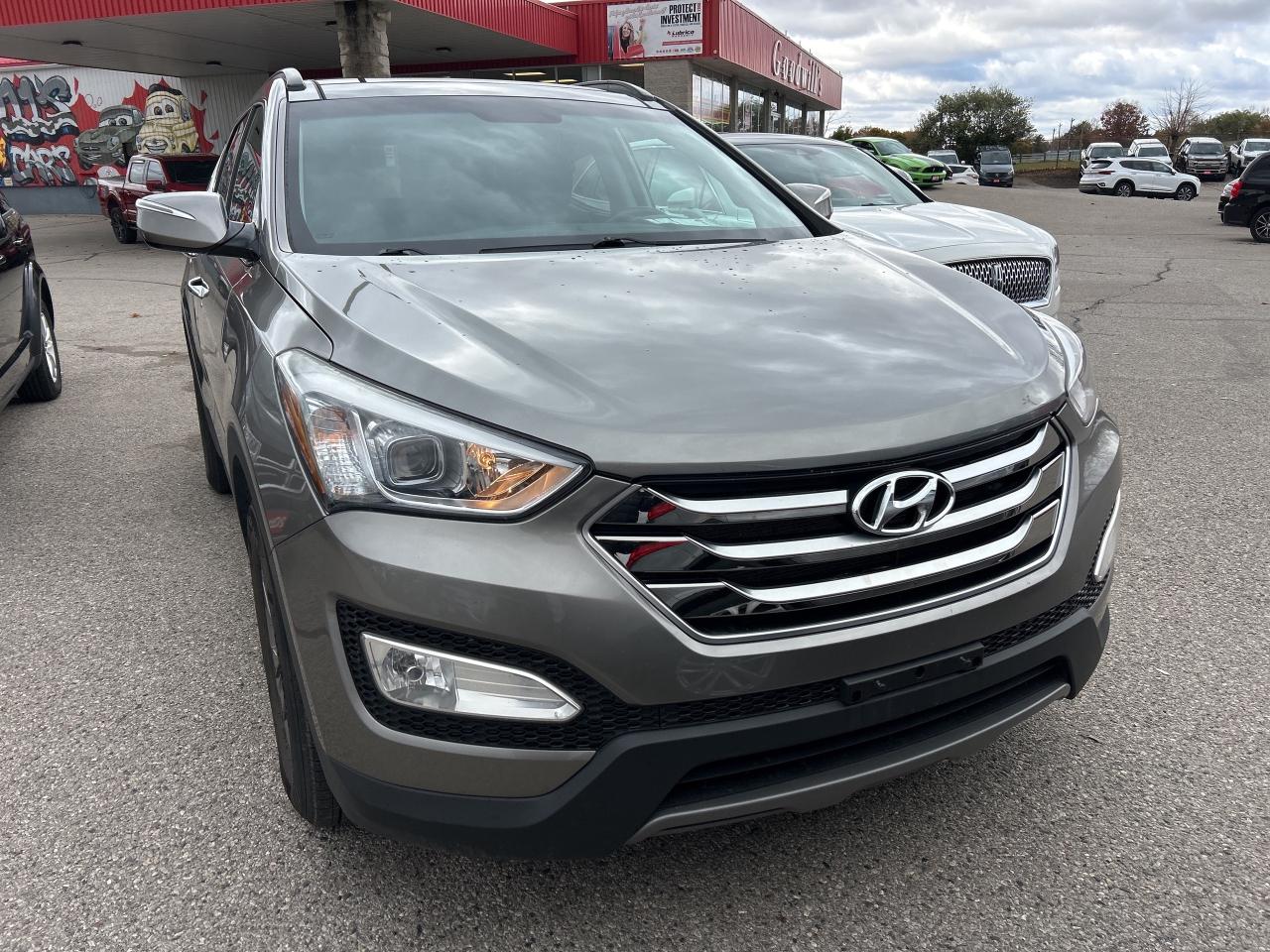 2016 Hyundai Santa Fe Sport LUXURY, CLEAN CARFAX, HEATED LEATHER, NEW ENGINE! - Photo #3