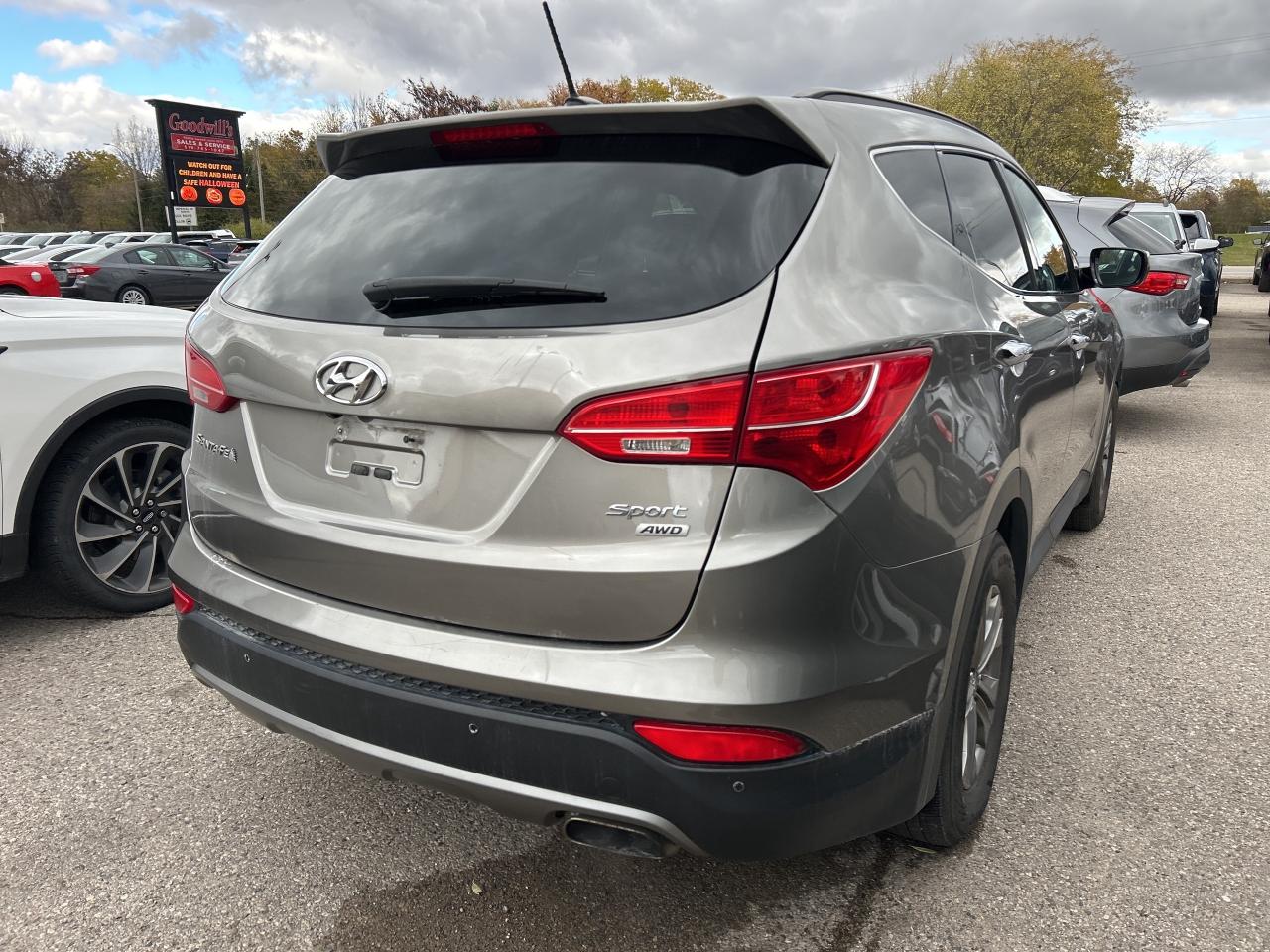 2016 Hyundai Santa Fe Sport LUXURY, CLEAN CARFAX, HEATED LEATHER, NEW ENGINE! - Photo #6