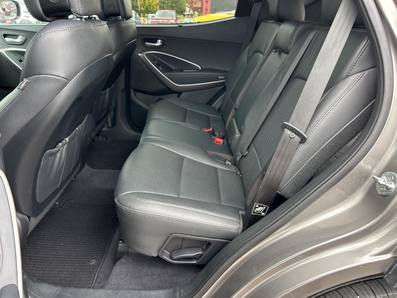 2016 Hyundai Santa Fe Sport LUXURY, CLEAN CARFAX, HEATED LEATHER, NEW ENGINE! - Photo #12