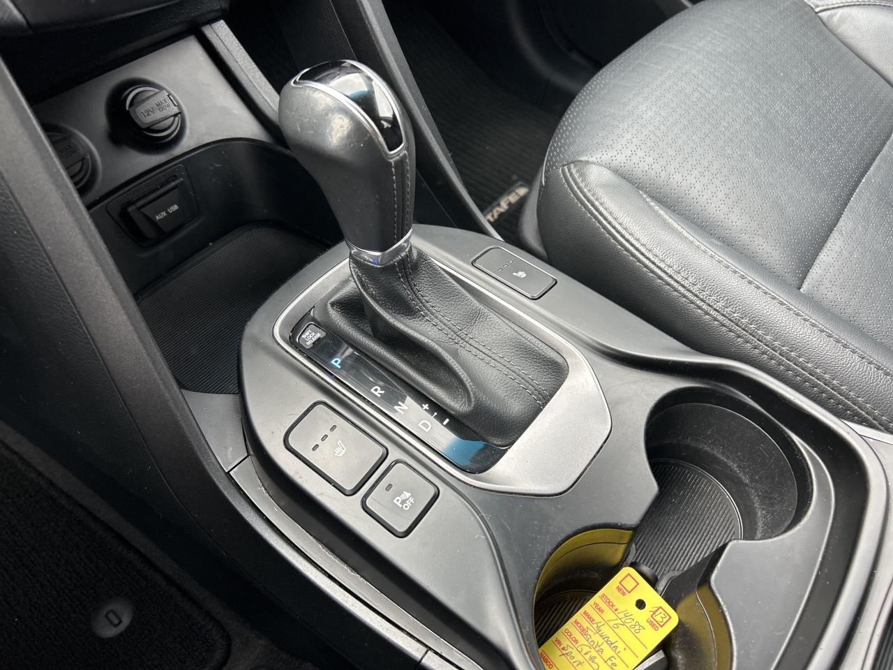 2016 Hyundai Santa Fe Sport LUXURY, CLEAN CARFAX, HEATED LEATHER, NEW ENGINE! - Photo #21