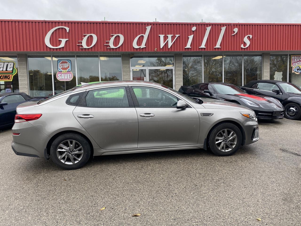 2019 Kia Optima LX, CLEAN CARFAX, KEEP LANE ASSIST, HEATED SEATS!