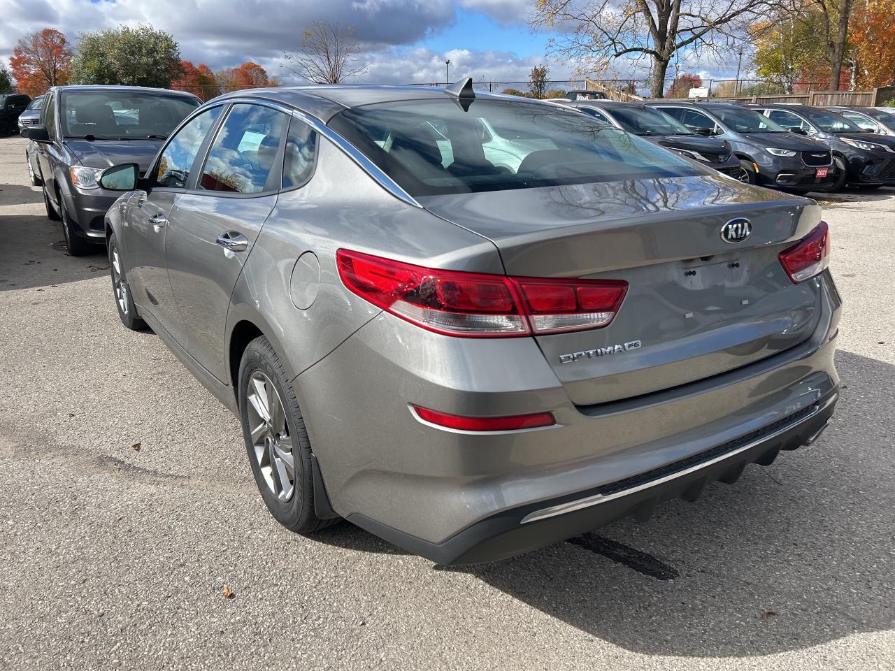 2019 Kia Optima LX, CLEAN CARFAX, KEEP LANE ASSIST, HEATED SEATS! - Photo #8