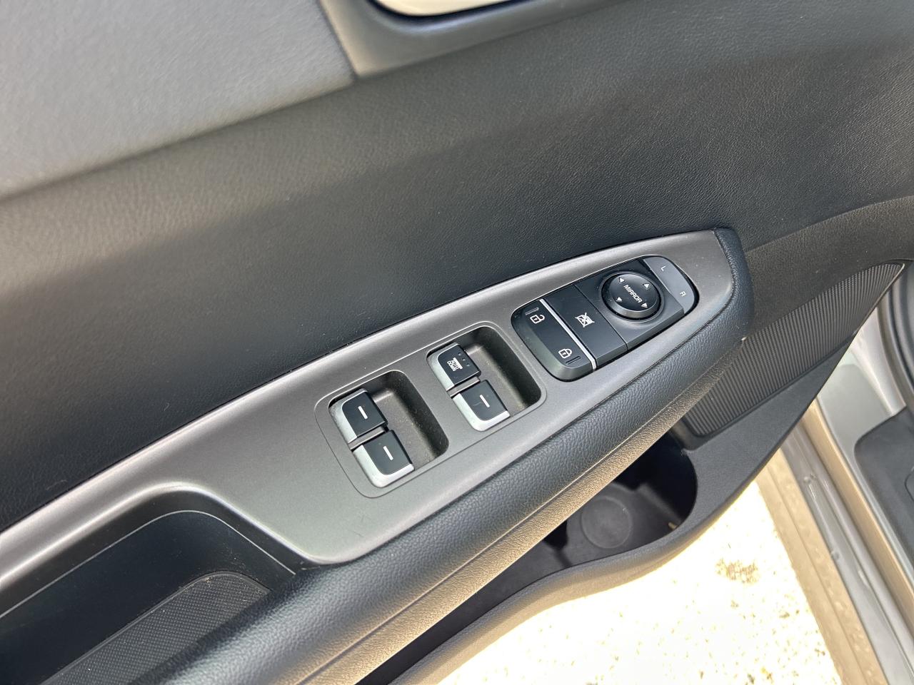 2019 Kia Optima LX, CLEAN CARFAX, KEEP LANE ASSIST, HEATED SEATS! - Photo #15