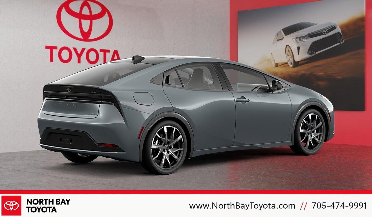 2025 Toyota Prius Plug-In Hybrid XSE Photo2