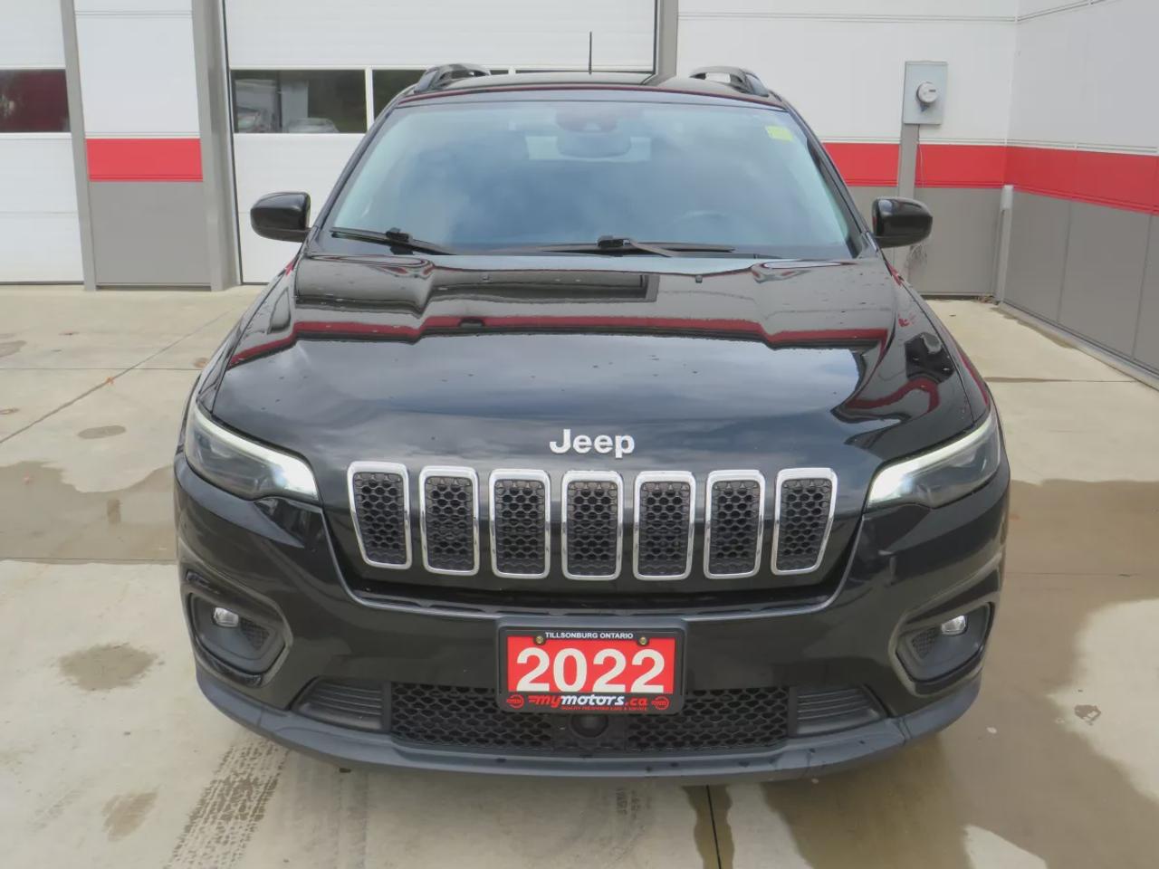 2022 Jeep Cherokee North  | Clean Title | No Accidents | Safety Certified | 4Wd | Alloy Rims | Remote Start | Fog Lights | Push Button Start | Power Seats | Digital Touchscreen | Heated Seats | Heated Steering Wheel | Reverse Camera | Drive Modes | Aux | USB Photo