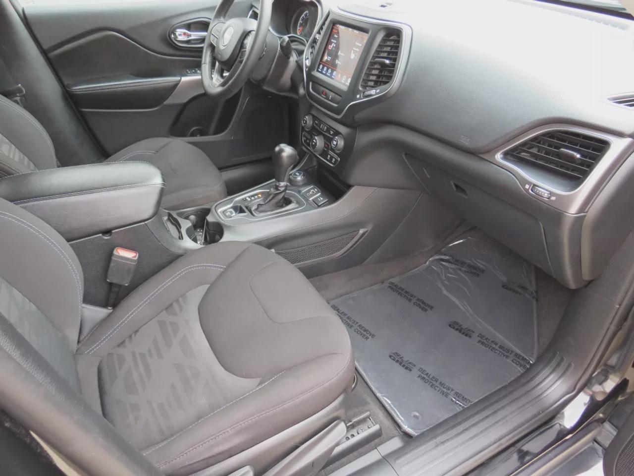2022 Jeep Cherokee North  | Clean Title | No Accidents | Safety Certified | 4Wd | Alloy Rims | Remote Start | Fog Lights | Push Button Start | Power Seats | Digital Touchscreen | Heated Seats | Heated Steering Wheel | Reverse Camera | Drive Modes | Aux | USB Photo