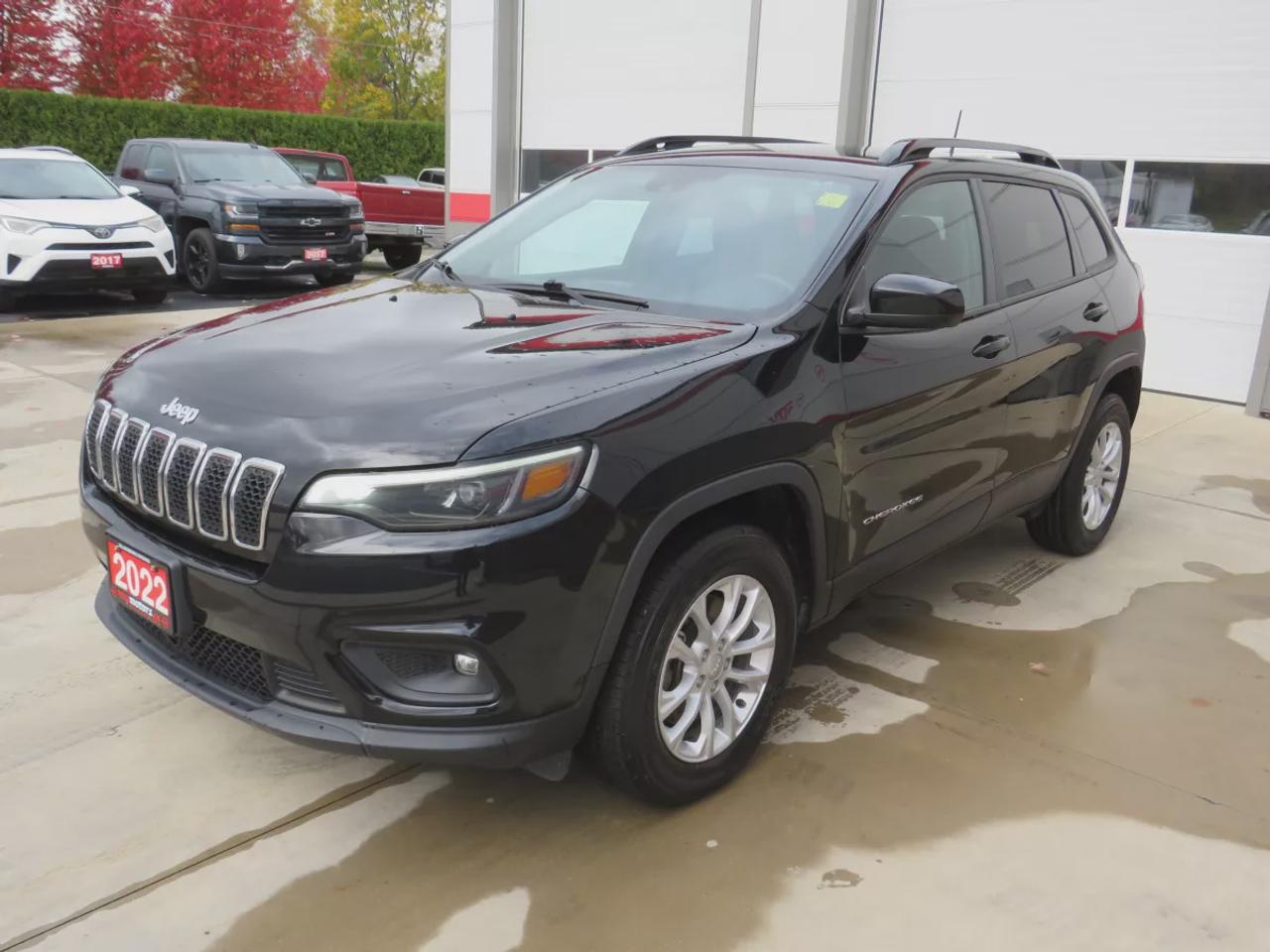 2022 Jeep Cherokee North  | Clean Title | No Accidents | Safety Certified | 4Wd | Alloy Rims | Remote Start | Fog Lights | Push Button Start | Power Seats | Digital Touchscreen | Heated Seats | Heated Steering Wheel | Reverse Camera | Drive Modes | Aux | USB Photo