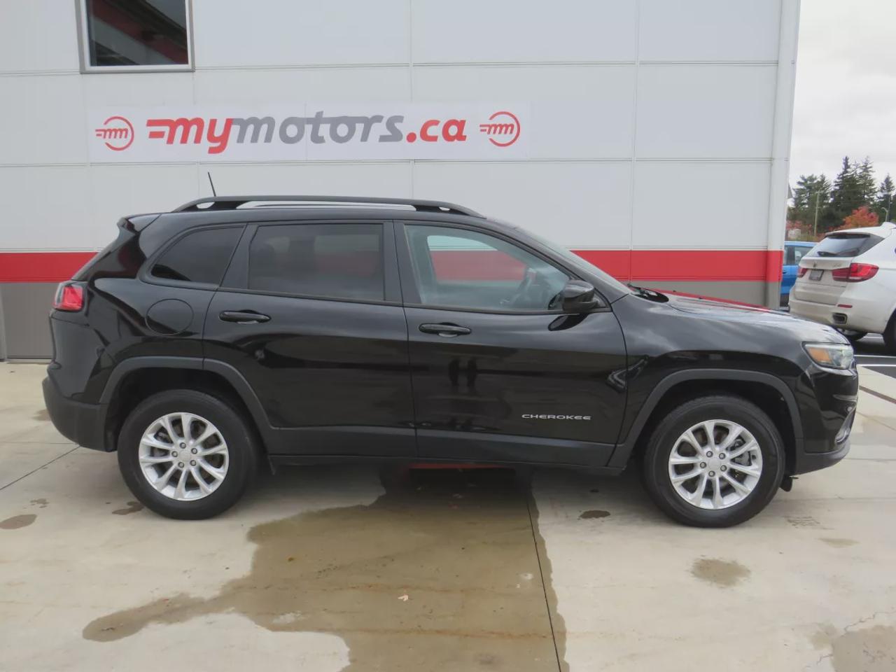 2022 Jeep Cherokee North  | Clean Title | No Accidents | Safety Certified | 4Wd | Alloy Rims | Remote Start | Fog Lights | Push Button Start | Power Seats | Digital Touchscreen | Heated Seats | Heated Steering Wheel | Reverse Camera | Drive Modes | Aux | USB Photo