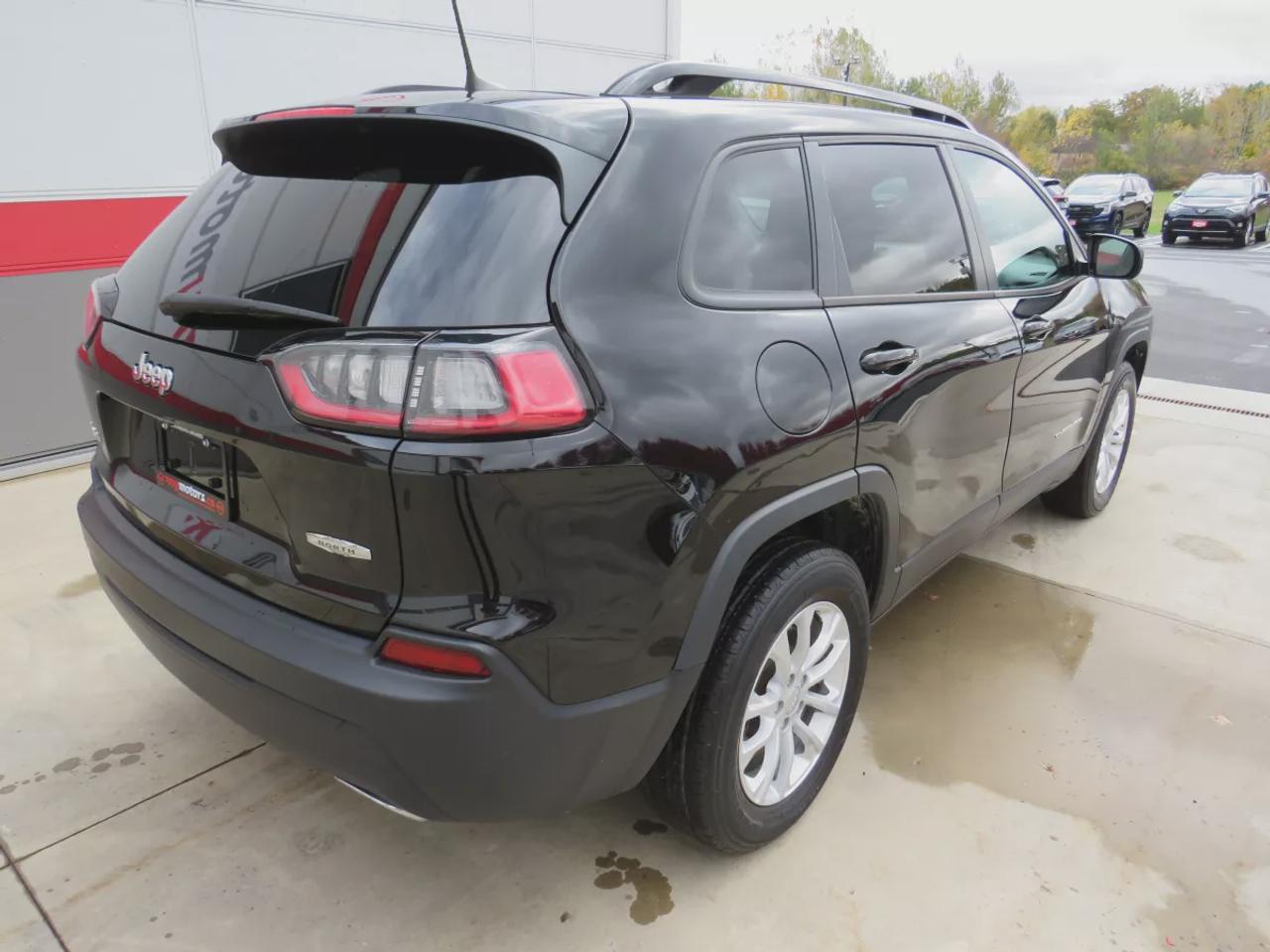 2022 Jeep Cherokee North  | Clean Title | No Accidents | Safety Certified | 4Wd | Alloy Rims | Remote Start | Fog Lights | Push Button Start | Power Seats | Digital Touchscreen | Heated Seats | Heated Steering Wheel | Reverse Camera | Drive Modes | Aux | USB Photo