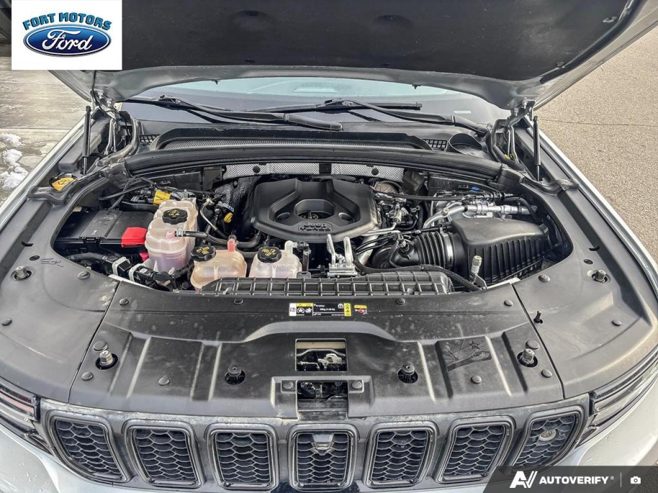 2023 Jeep Grand Cherokee 4xe Trailhawk Photo5