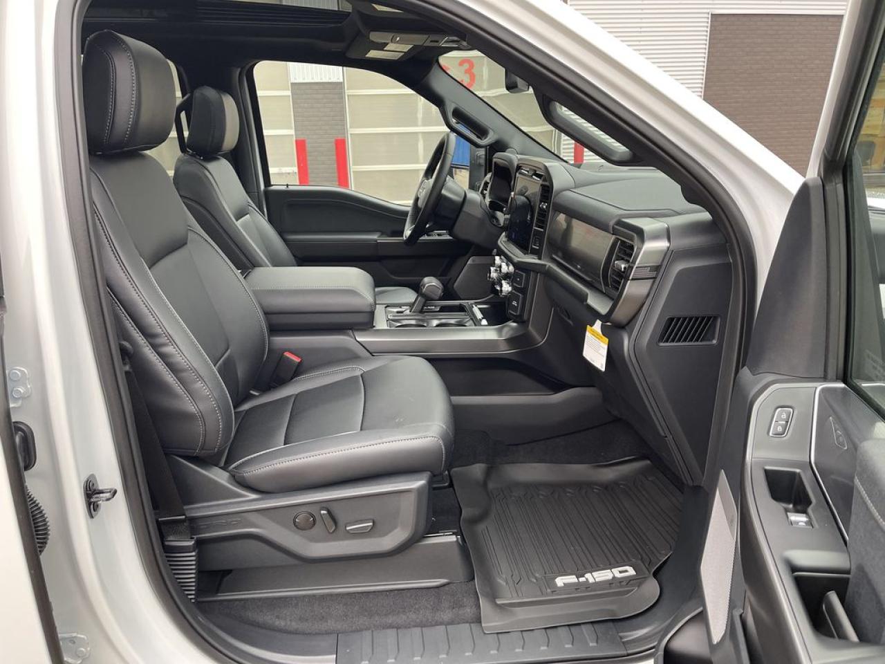 2025 Ford F-150 LARIAT 6.5' Box 501A Photo5