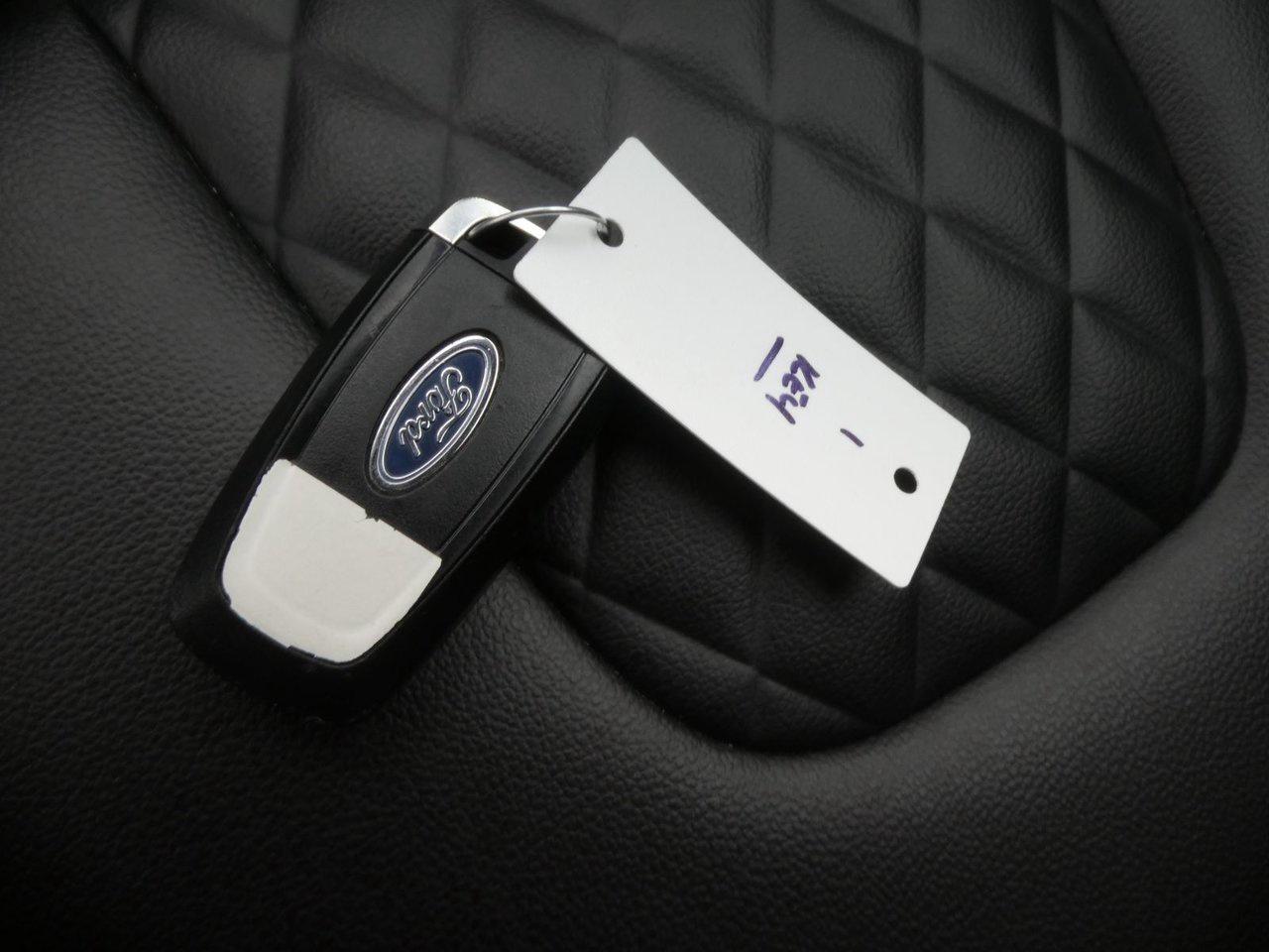 2023 Ford Edge Titanium Titanium Photo