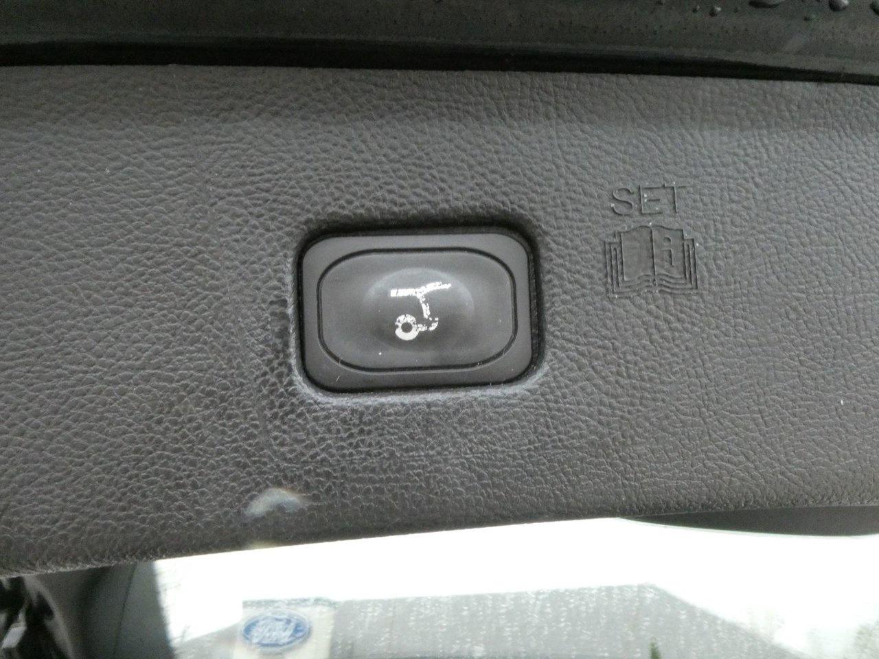 2023 Ford Edge Titanium Titanium Photo