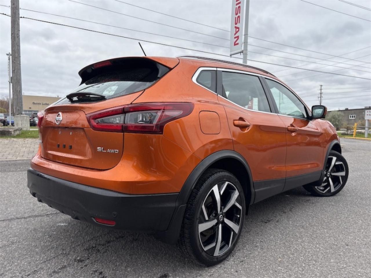2021 Nissan Qashqai SL AWD  One Owner Lease Return, Clean CARFAX Photo