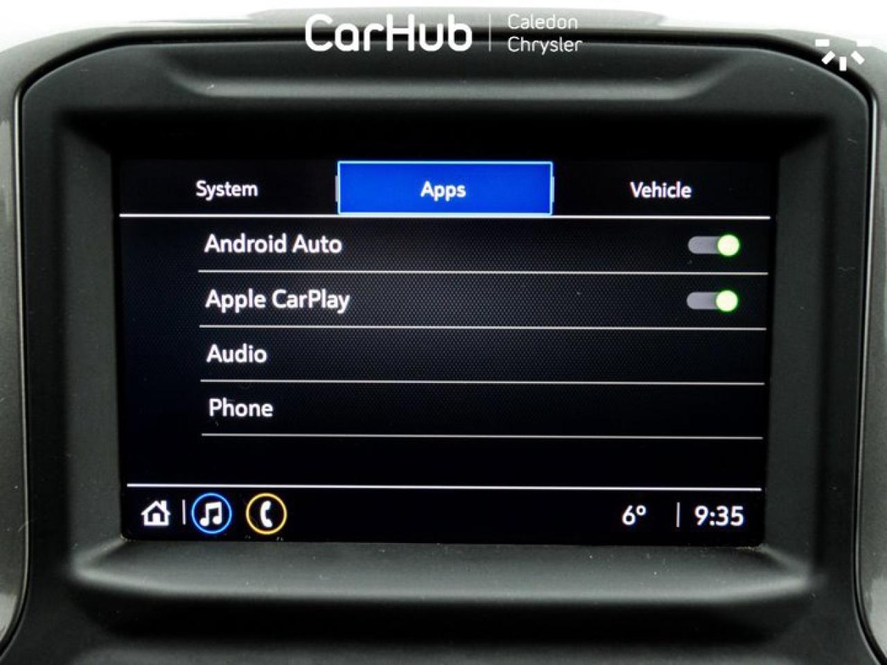 2023 GMC Sierra 1500 Pro 4WD Crew Cab 157" 5.3L 6Passenger Backup Camera Bluetooth Photo