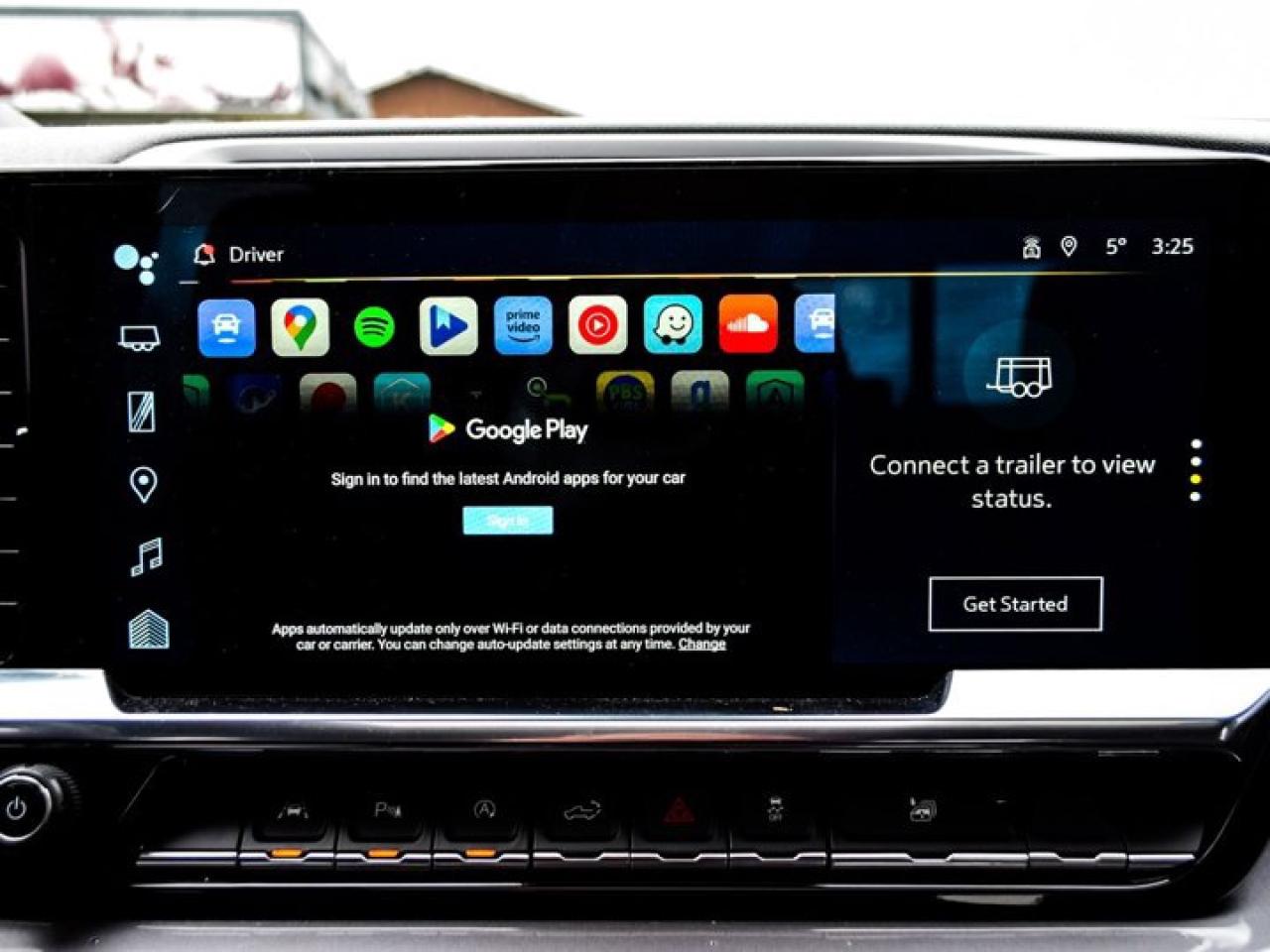 2023 Chevrolet Silverado 1500 High Country 4WD Crew Cab 147" 6.2L Leather Multi Pro Tailgate Sunroof Photo