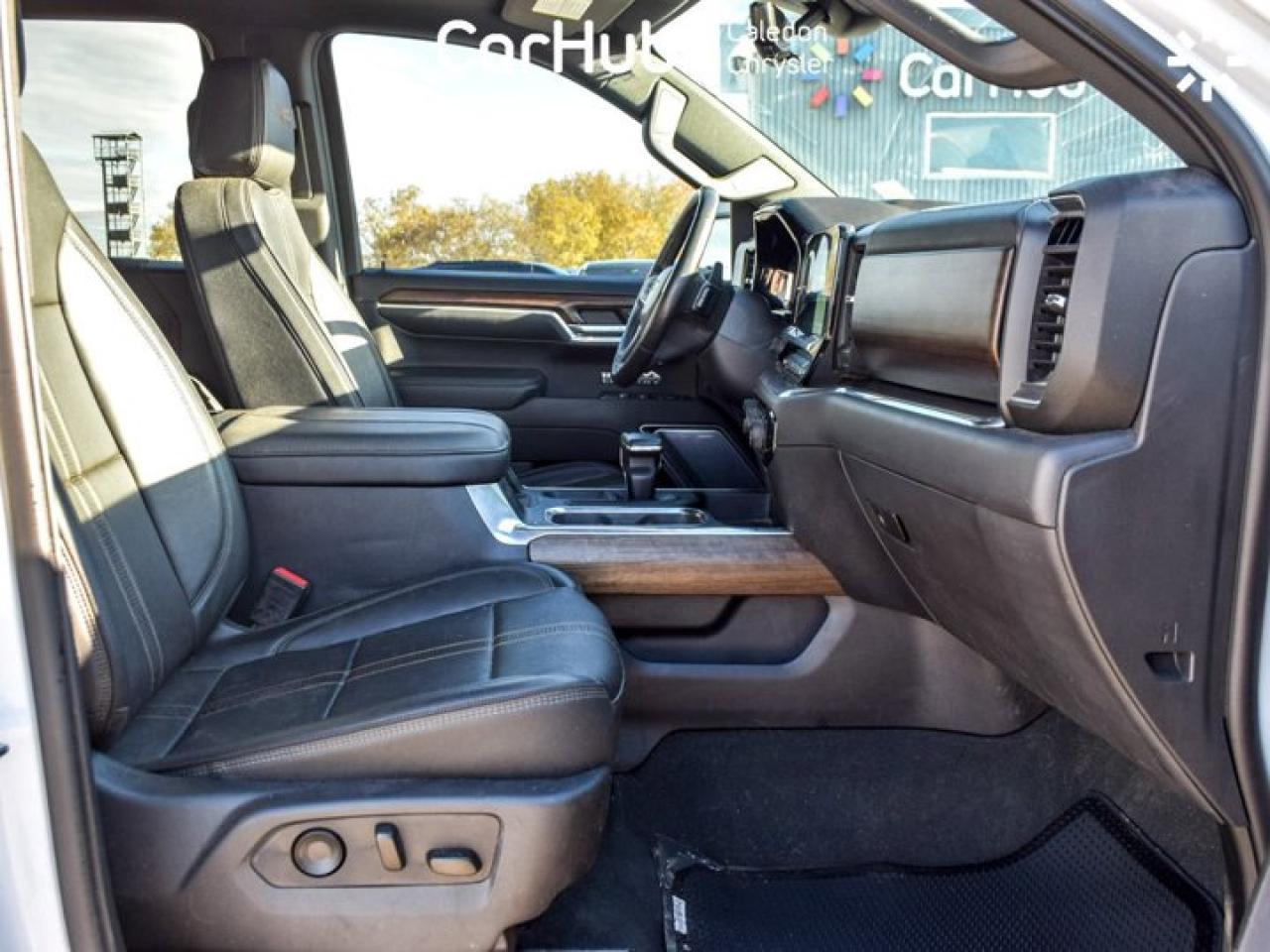 2023 Chevrolet Silverado 1500 High Country 4WD Crew Cab 147" 6.2L Leather Multi Pro Tailgate Sunroof Photo