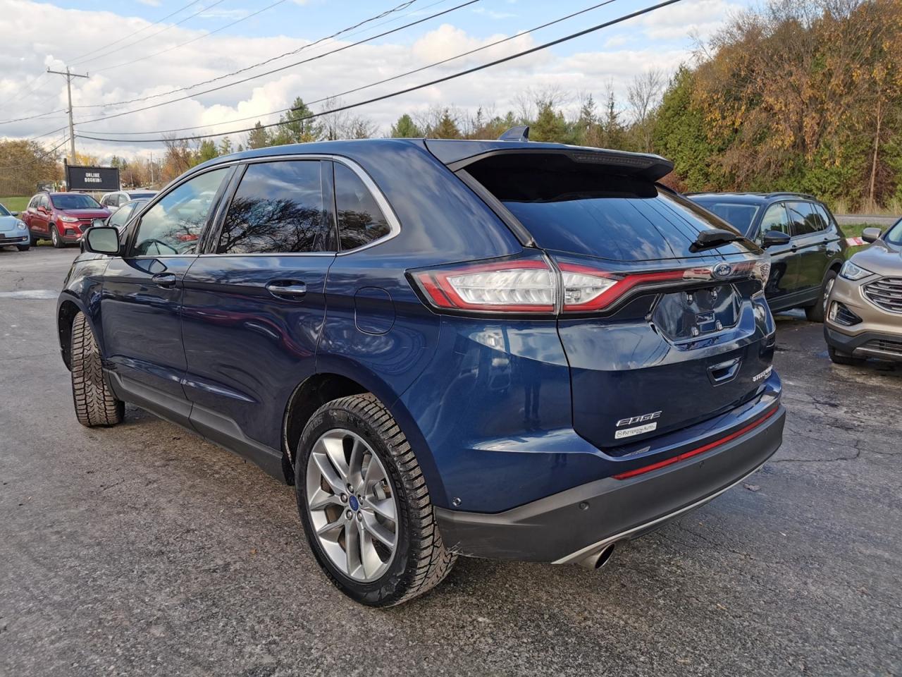 2017 Ford Edge Titanium - Photo #3
