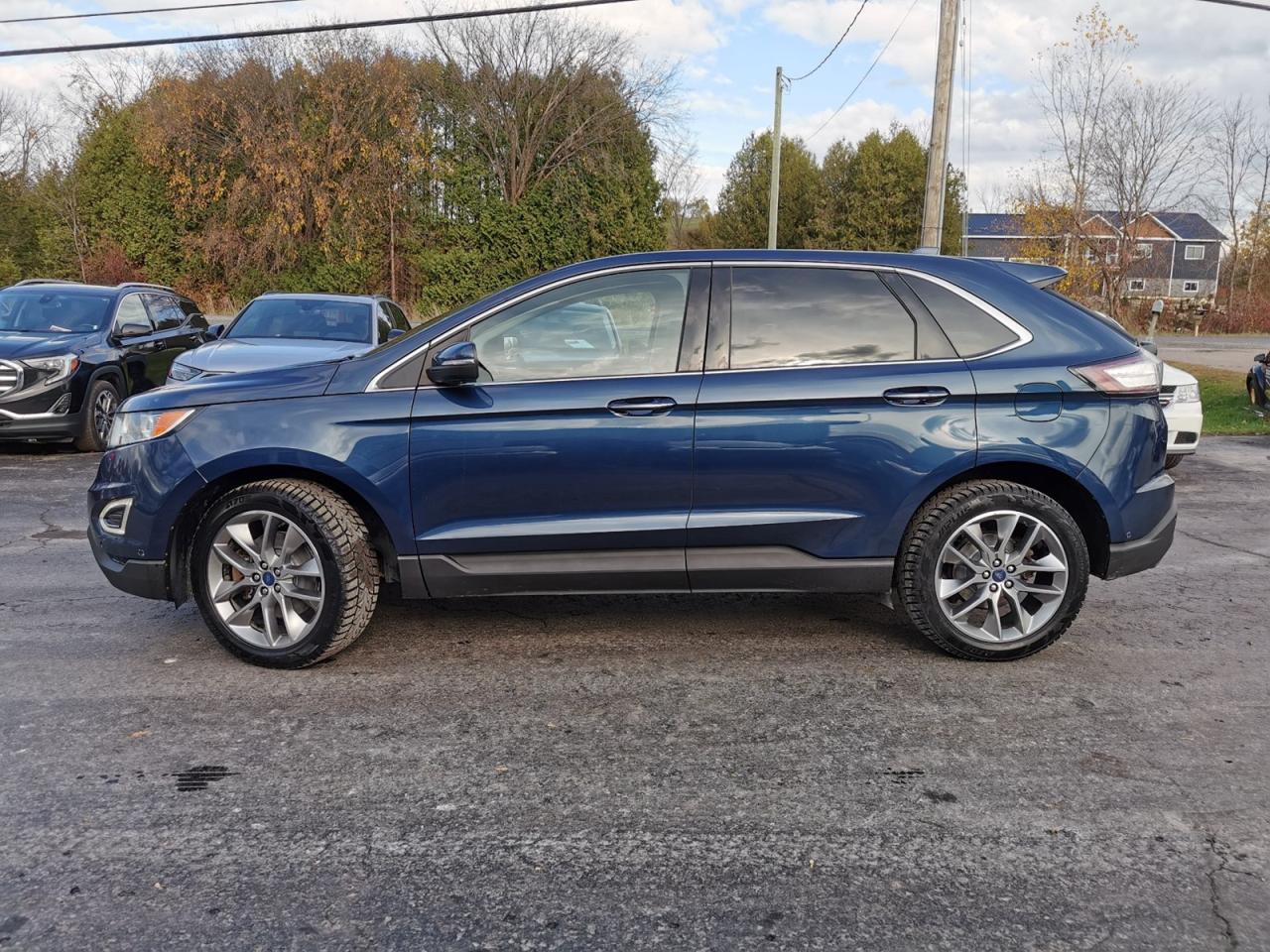 2017 Ford Edge Titanium - Photo #2