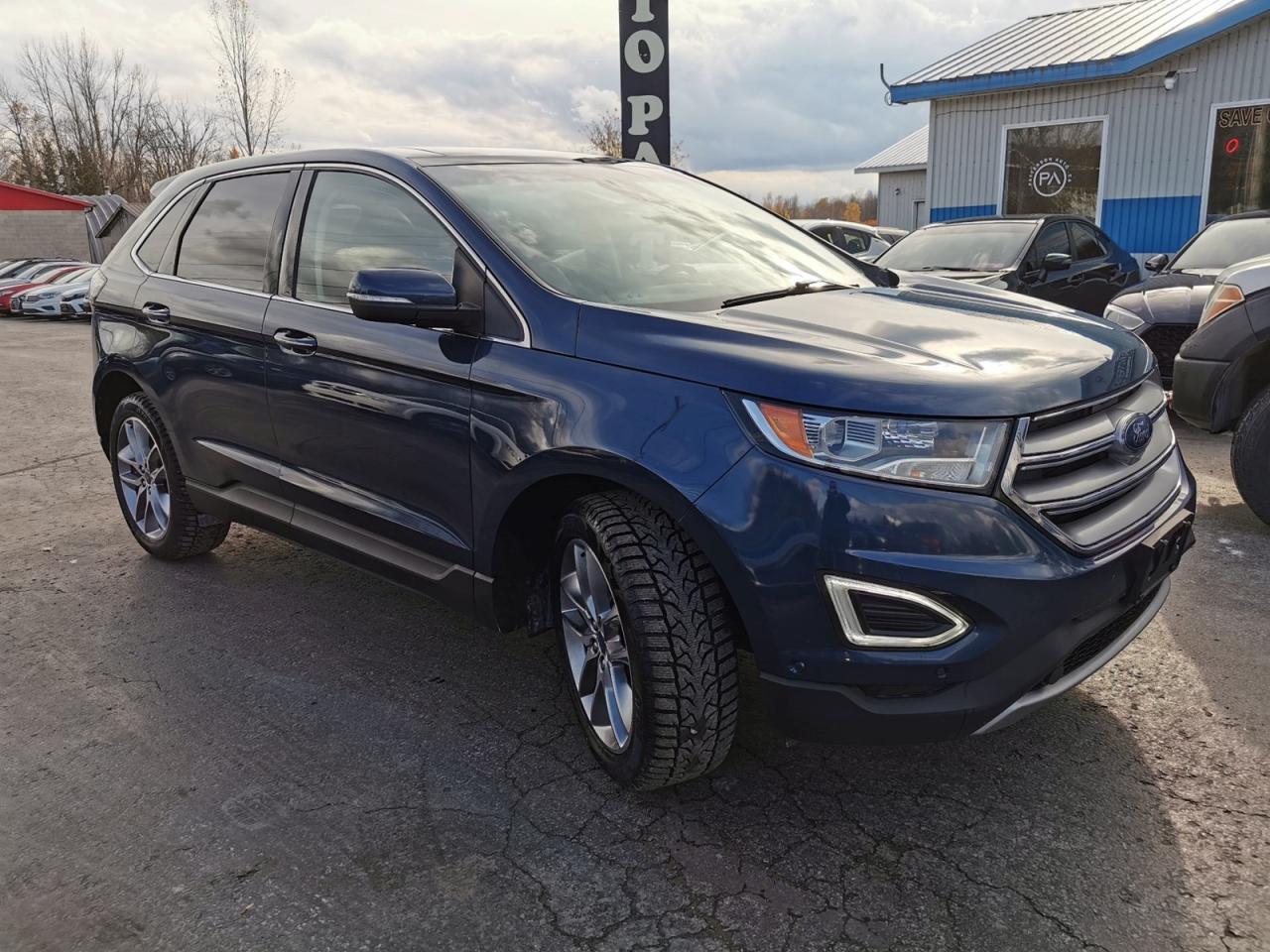 2017 Ford Edge Titanium - Photo #7