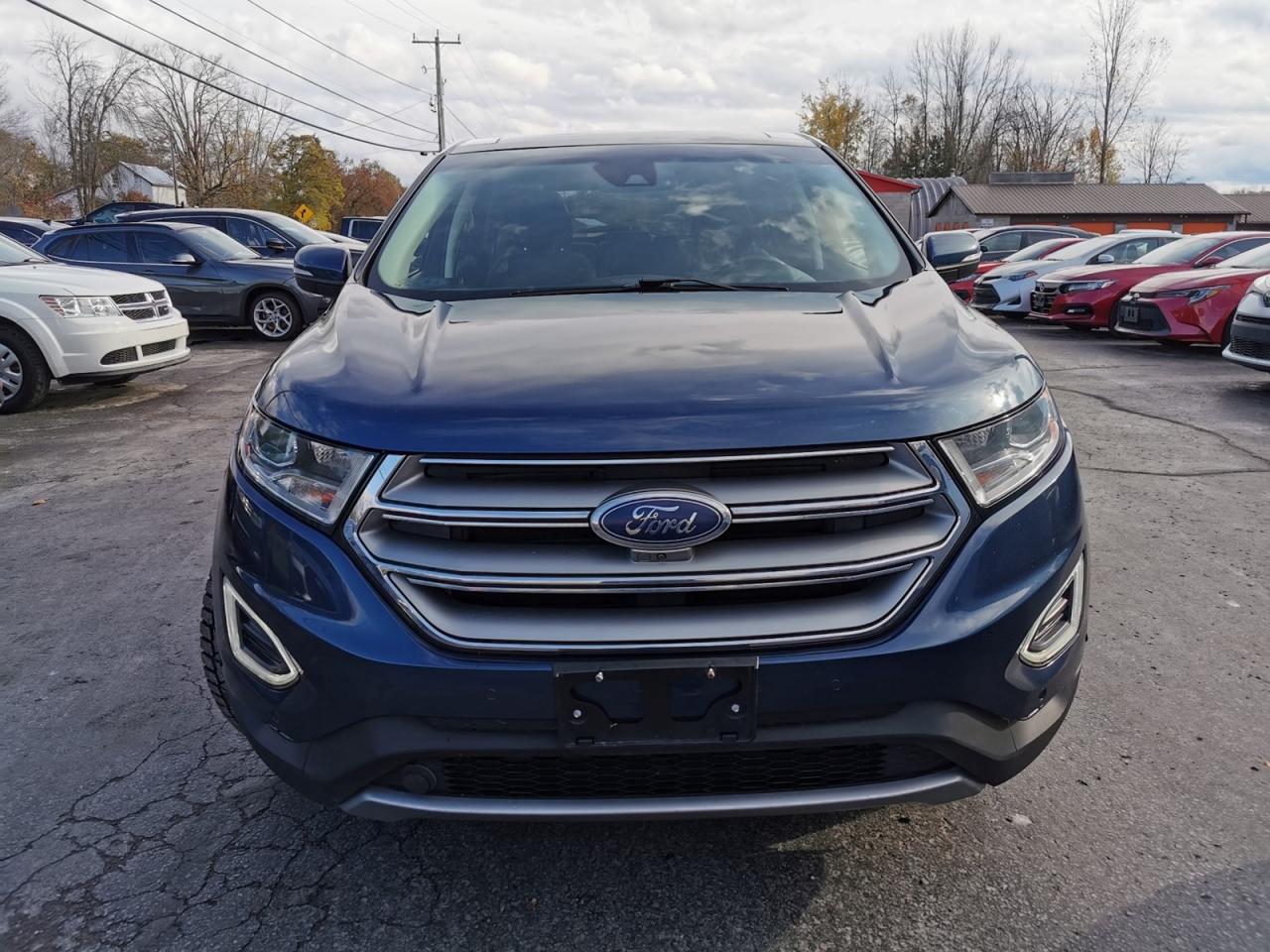 2017 Ford Edge Titanium - Photo #8