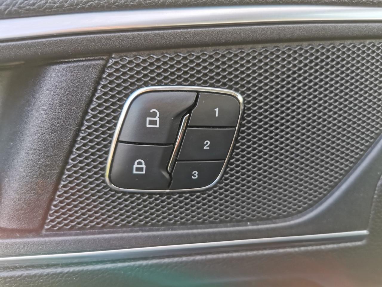 2017 Ford Edge Titanium - Photo #38